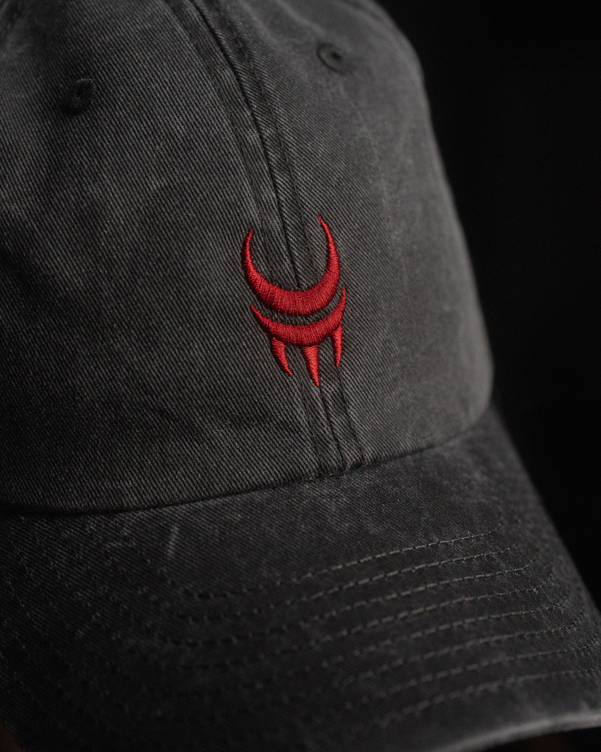 MOONCLAW DARK // CAP